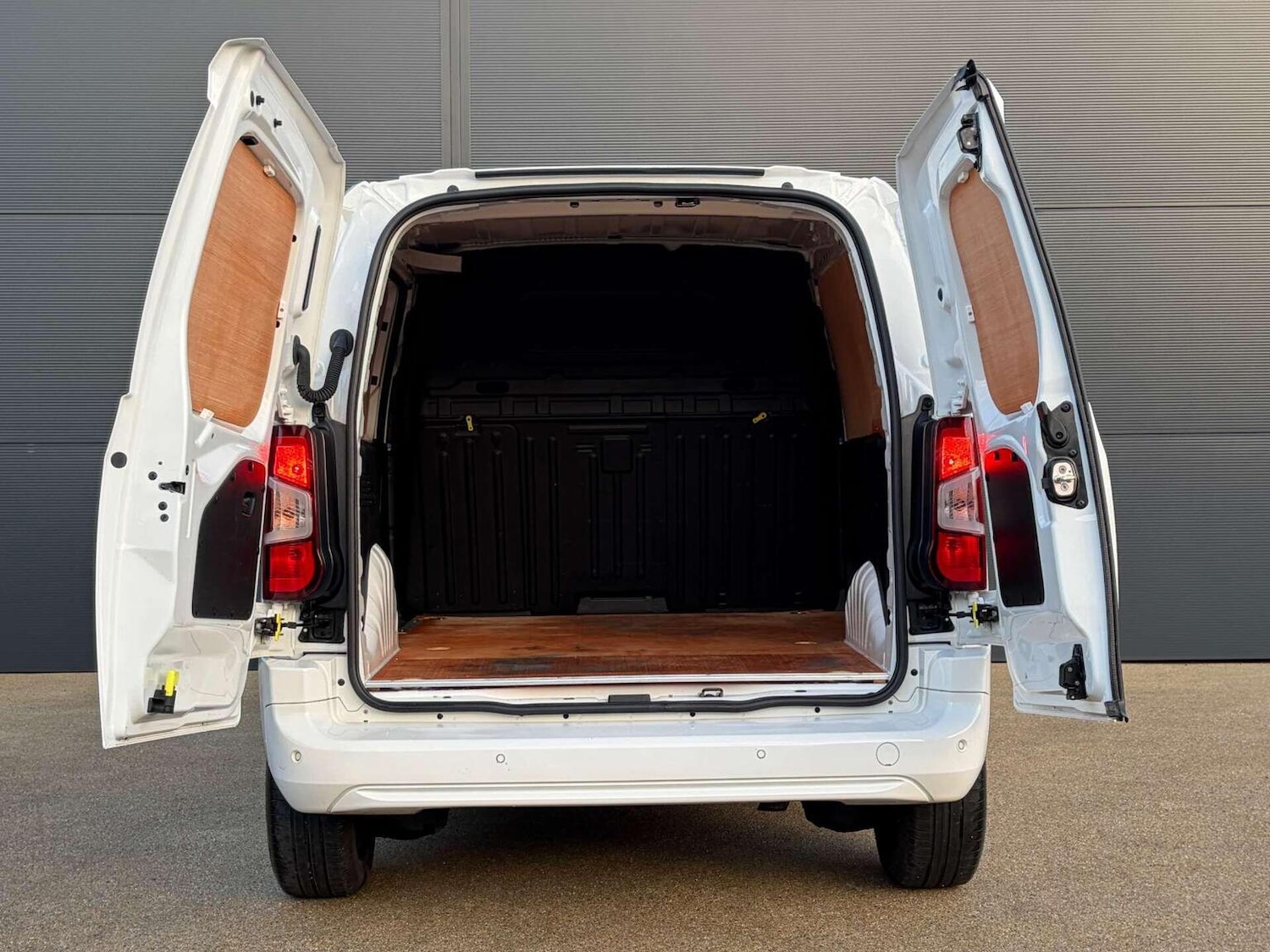 Used Vauxhall Combo 2020 for sale - 76968574: Photo 10