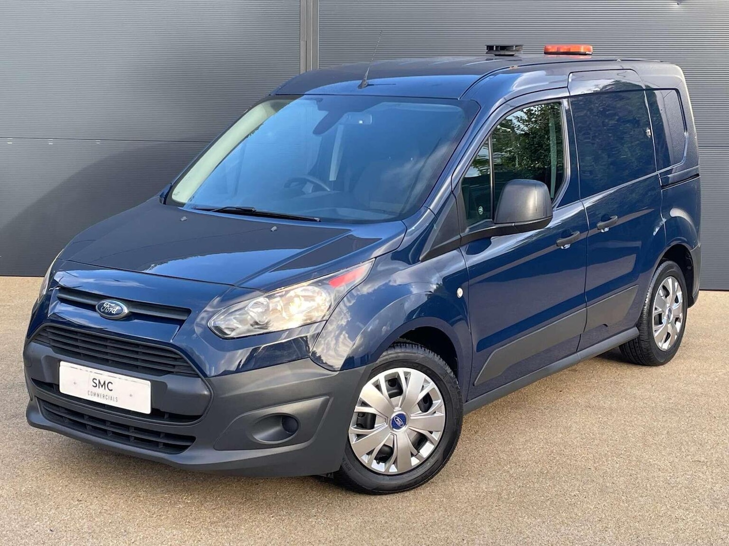 Used Ford Transit Connect 2017 for sale - 76431047: Photo 1