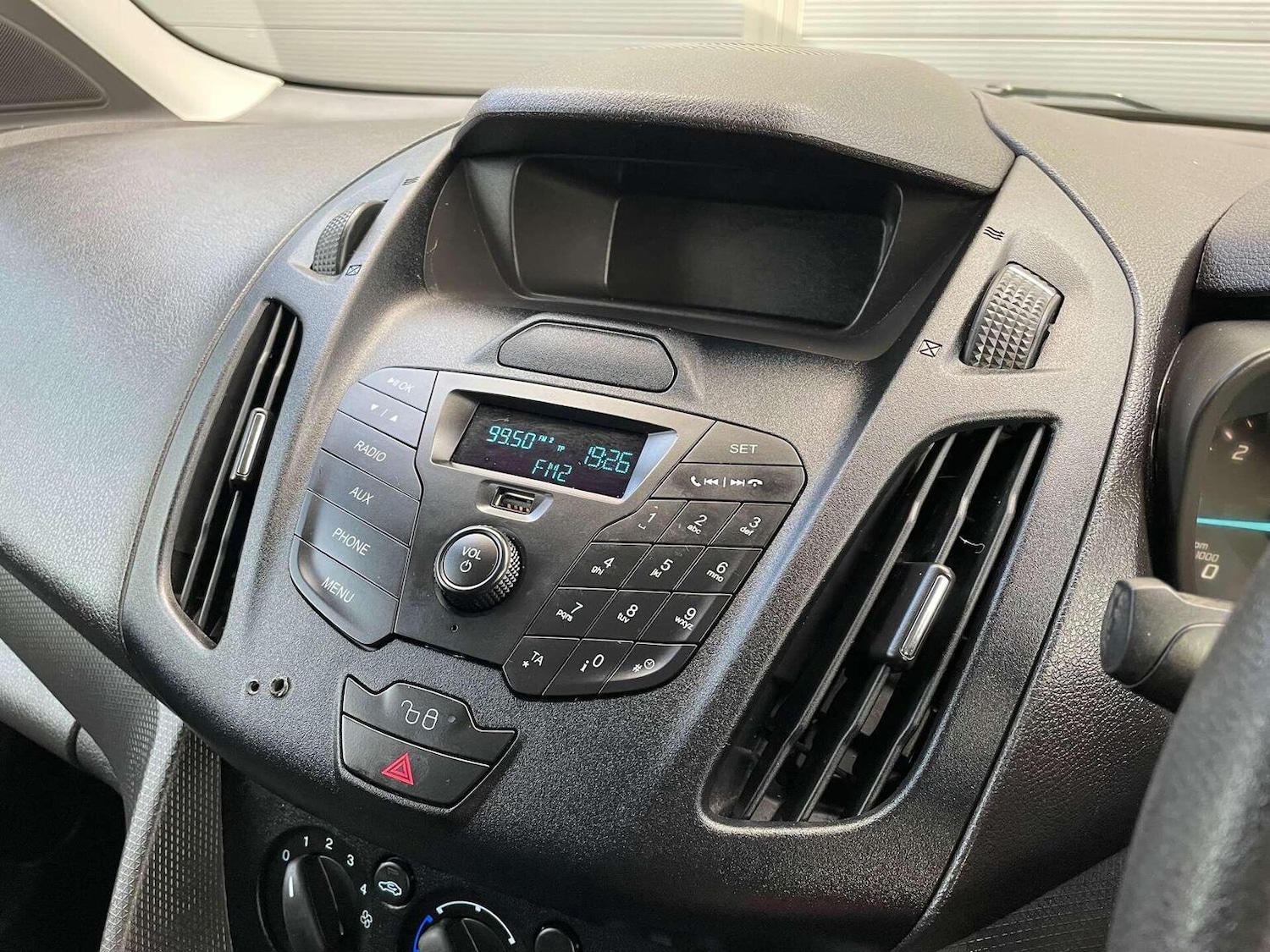 Used Ford Transit Connect 2017 for sale - 76431047: Photo 26