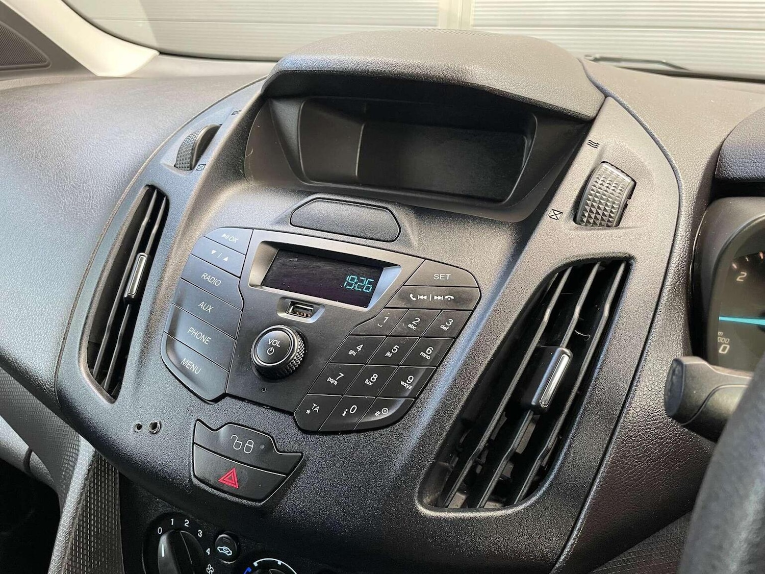 Used Ford Transit Connect 2017 for sale - 76431047: Photo 34