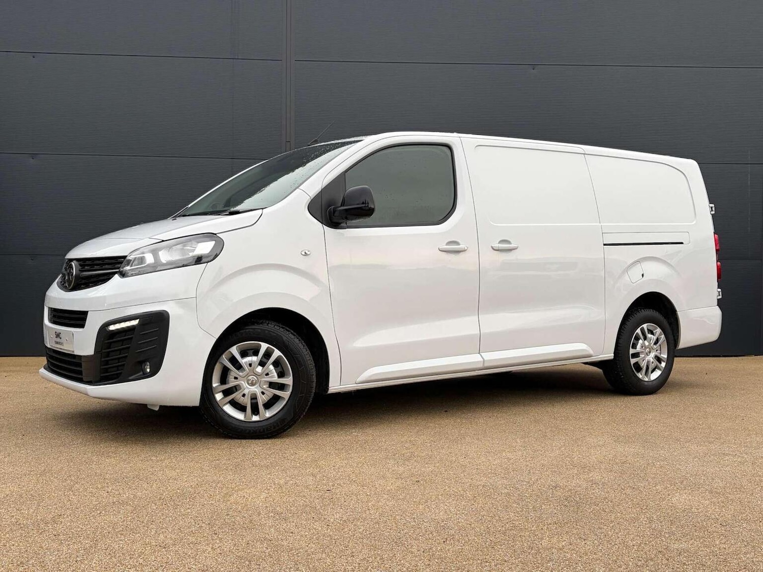 Used Vauxhall Vivaro 2022 for sale - 77154446: Photo 1