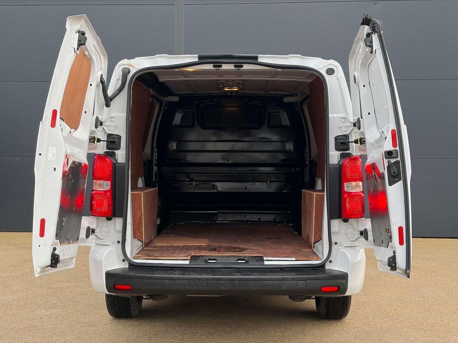 Used Vauxhall Vivaro 2022 for sale - 77154446: Photo 20