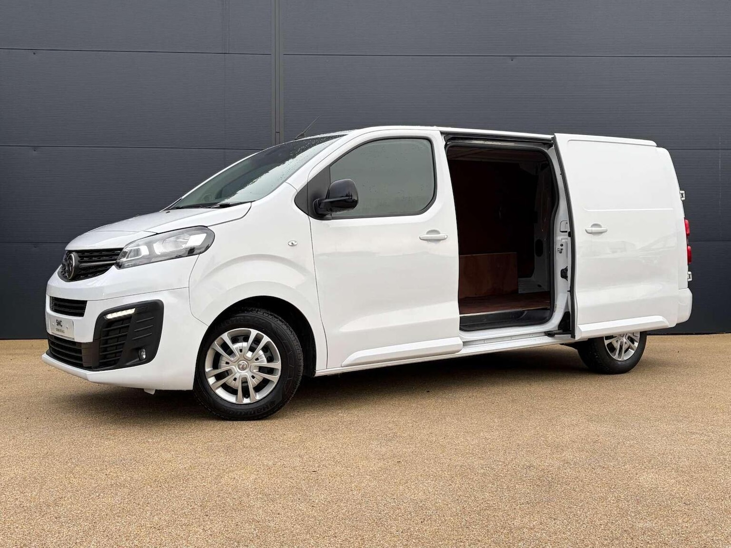 Used Vauxhall Vivaro 2022 for sale - 77154446: Photo 4
