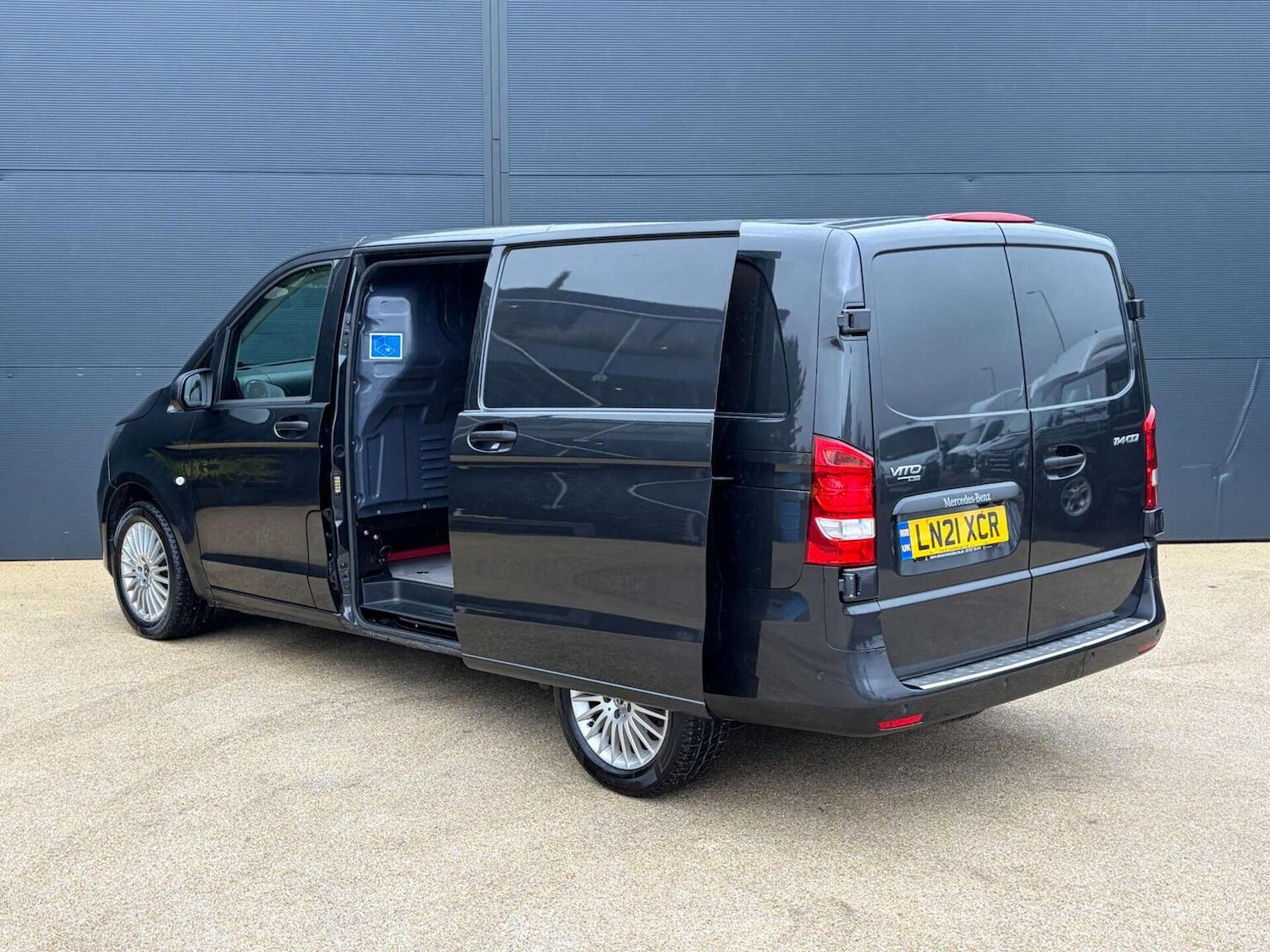 Used Mercedes-Benz Vito 2021 for sale - 77656290: Photo 13