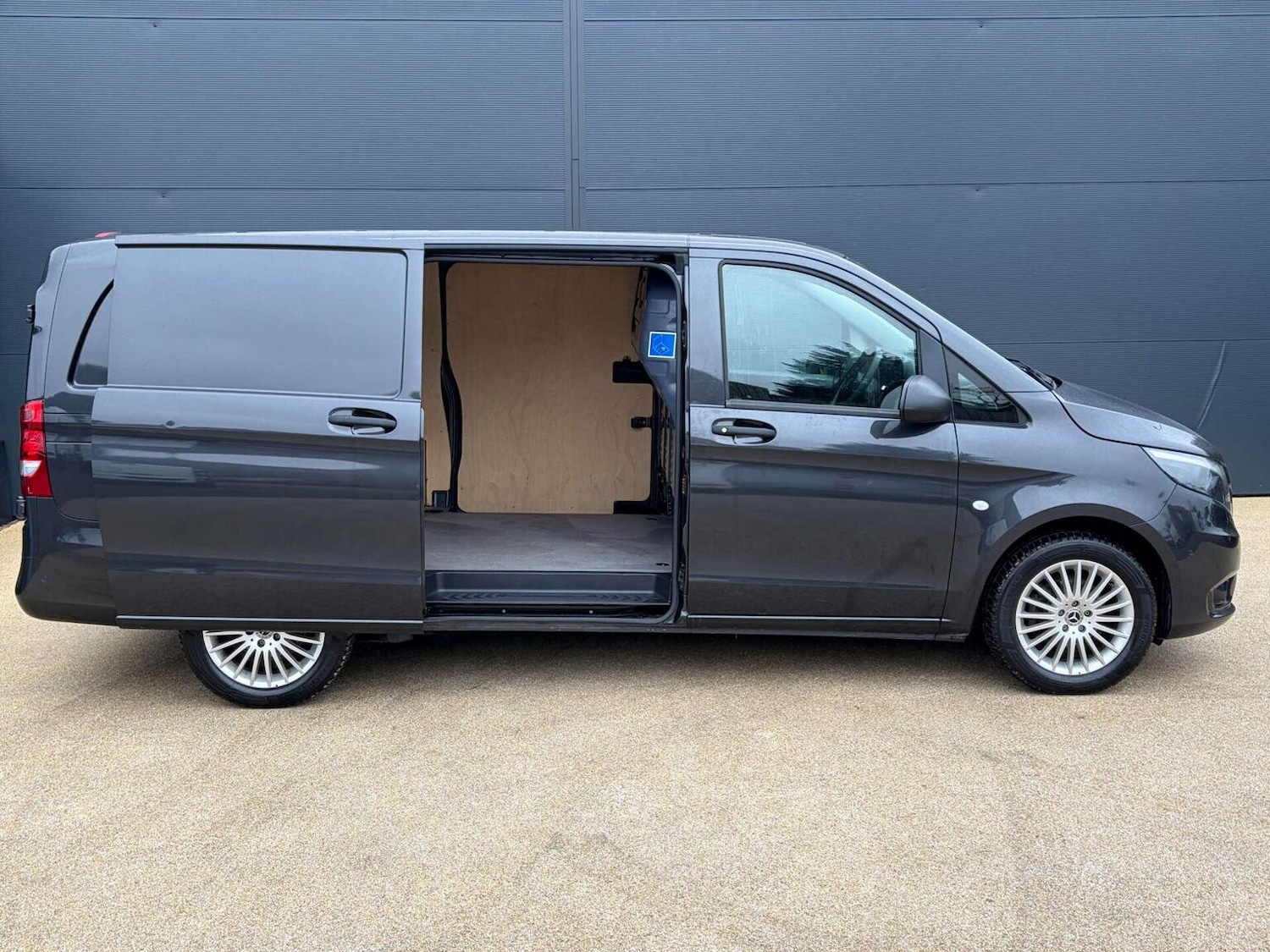 Used Mercedes-Benz Vito 2021 for sale - 77656290: Photo 8