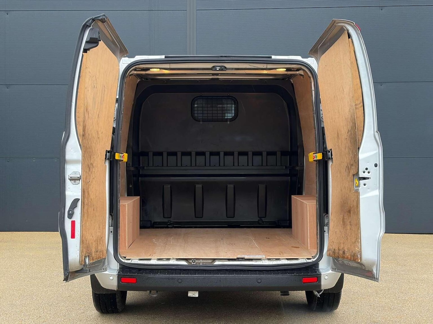 Used Ford Transit Custom 2019 for sale - 77742917: Photo 20