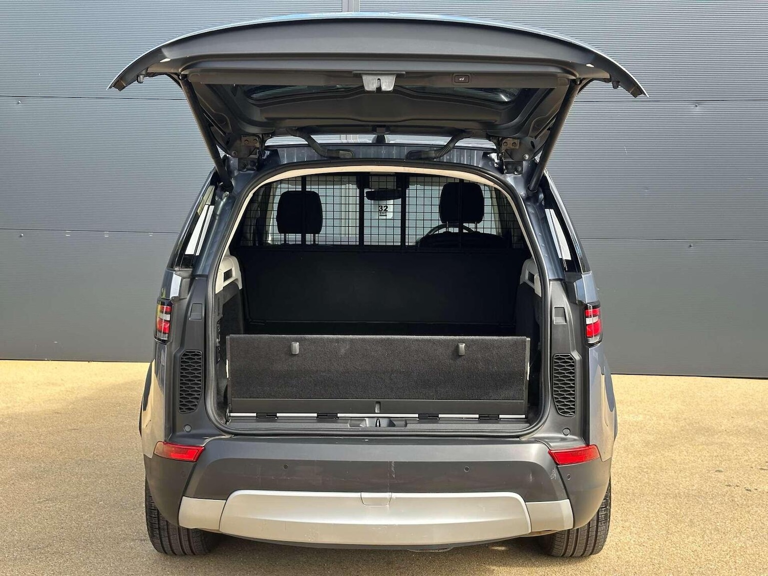 Used Land Rover Discovery 2020 for sale - 76427907: Photo 21