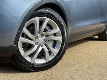 Used Land Rover Discovery 2020 for sale - 76427907: Photo