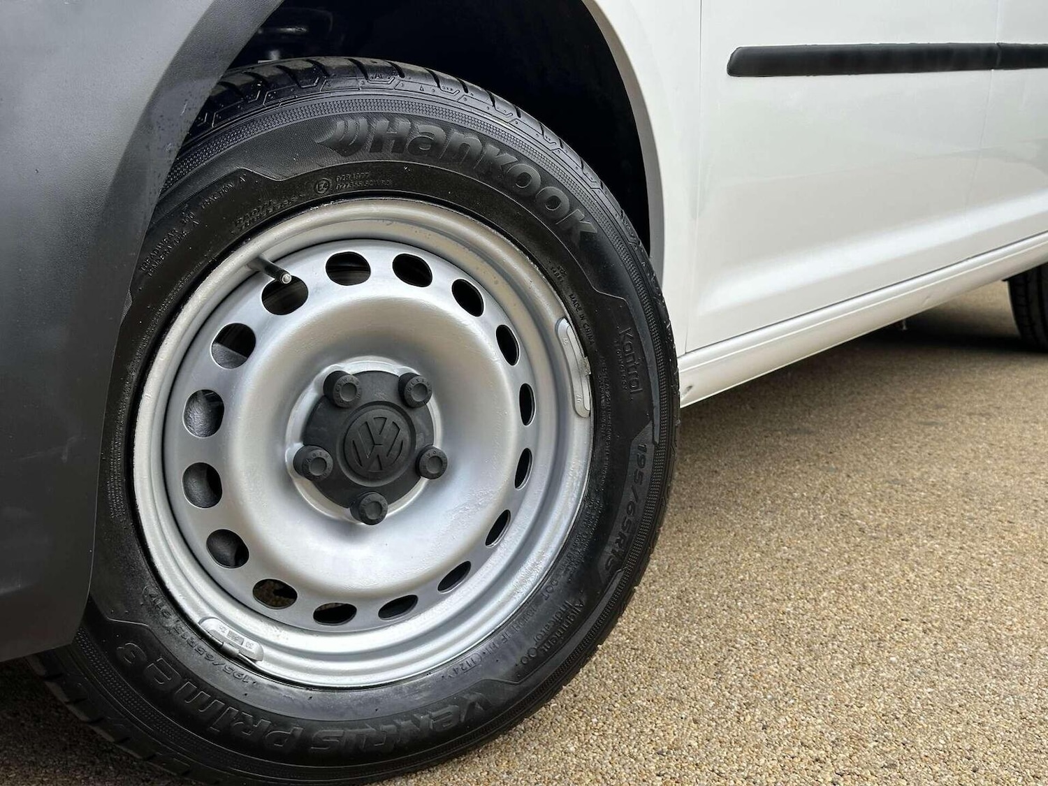 Used Volkswagen Caddy 2019 for sale - 76427906: Photo 2