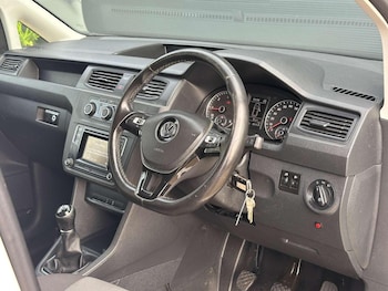 Used Volkswagen Caddy 2019 for sale - 76427906: Photo