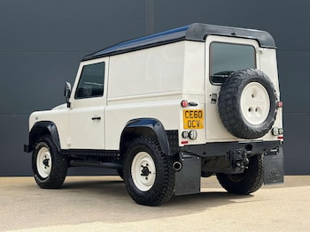 Used Land Rover Defender 90 2010 for sale - 78266930: Photo