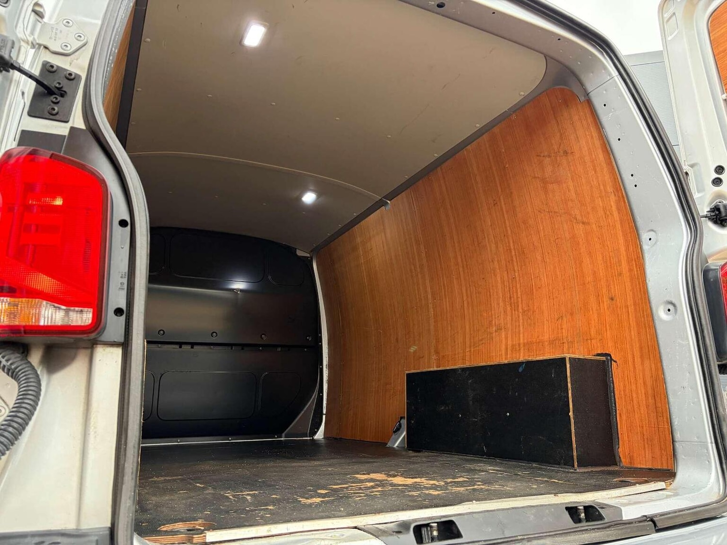 Used Volkswagen Transporter 2023 for sale - 77350121: Photo 14