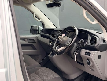 Used Volkswagen Transporter 2023 for sale - 77350121: Photo