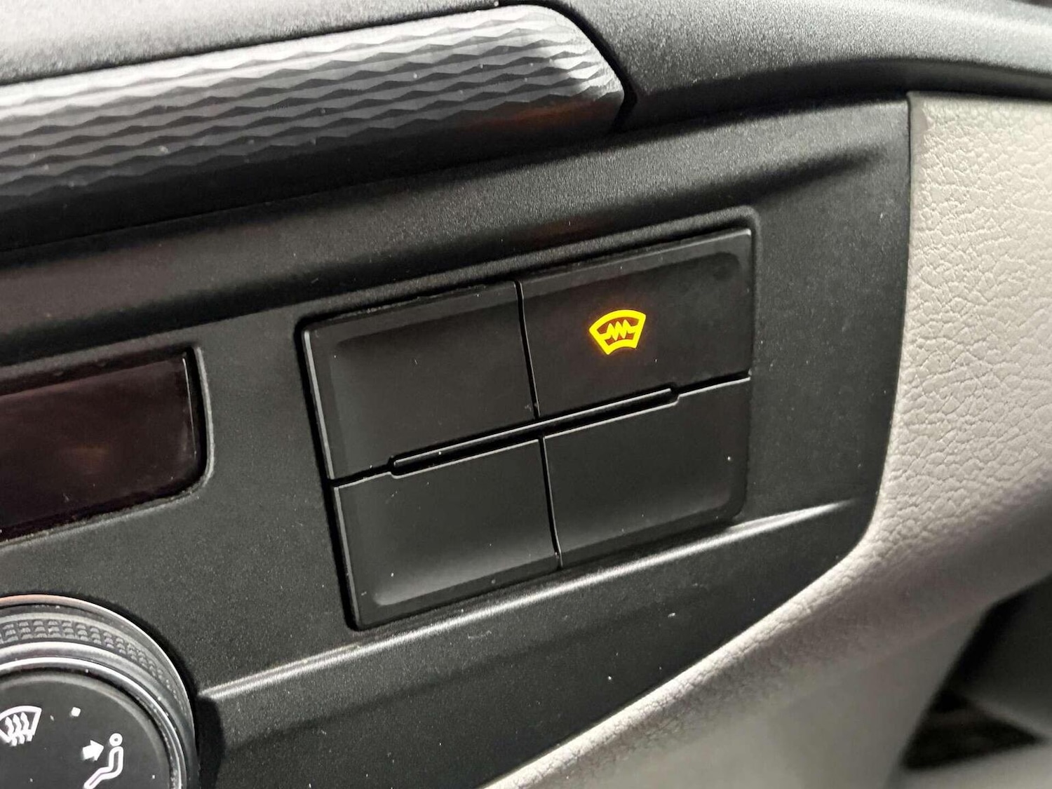 Used Volkswagen Transporter 2023 for sale - 77350121: Photo 36