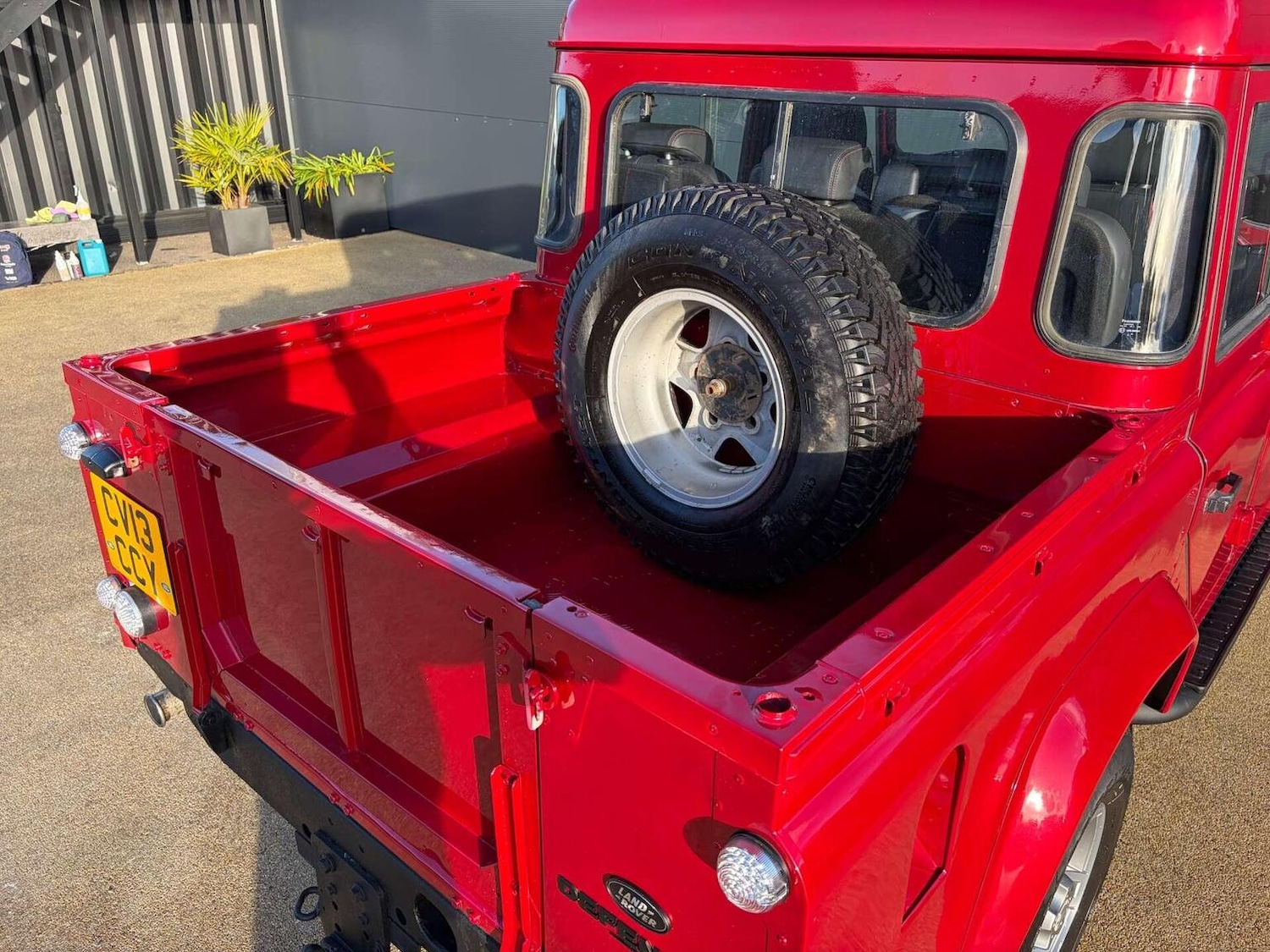 Used Land Rover Defender 2013 for sale - 77023150: Photo 17