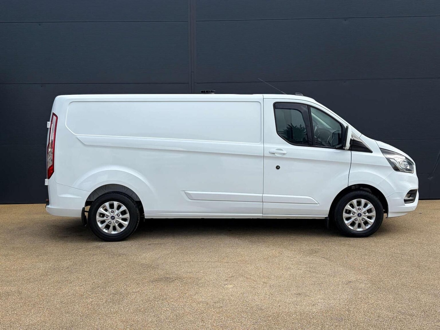 Used Ford Transit Custom 2021 for sale - 77921420: Photo 8
