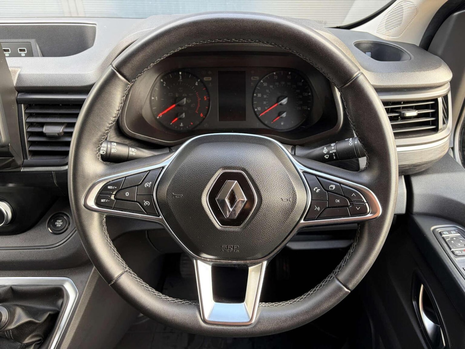 Used Renault Trafic 2023 for sale - 77535942: Photo 39