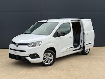 Used Toyota ProAce 2023 for sale - 79644371: Photo