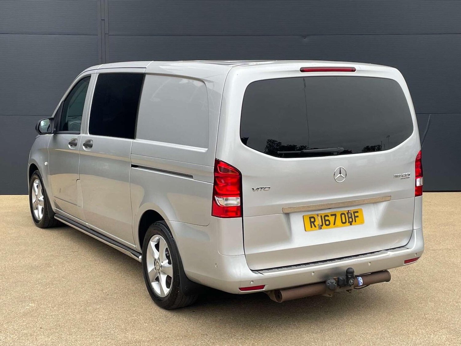 Used Mercedes-Benz Vito 2017 for sale - 76427953: Photo 2