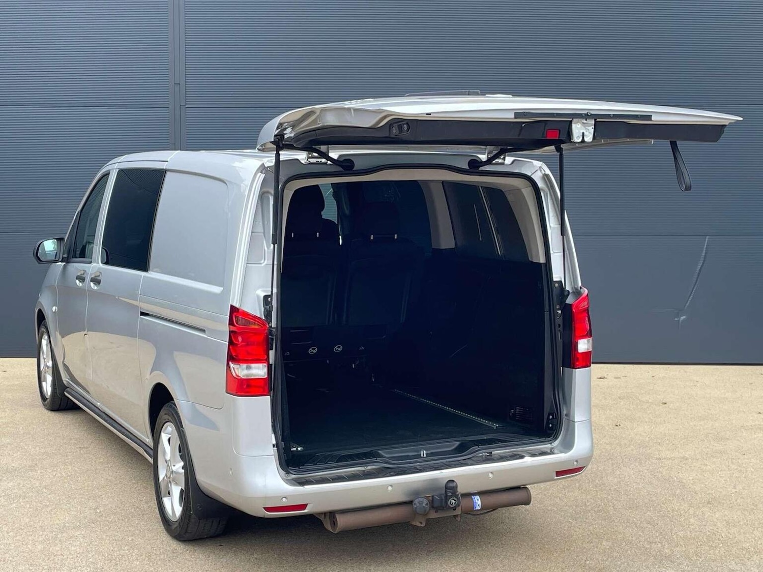 Used Mercedes-Benz Vito 2017 for sale - 76427953: Photo 6