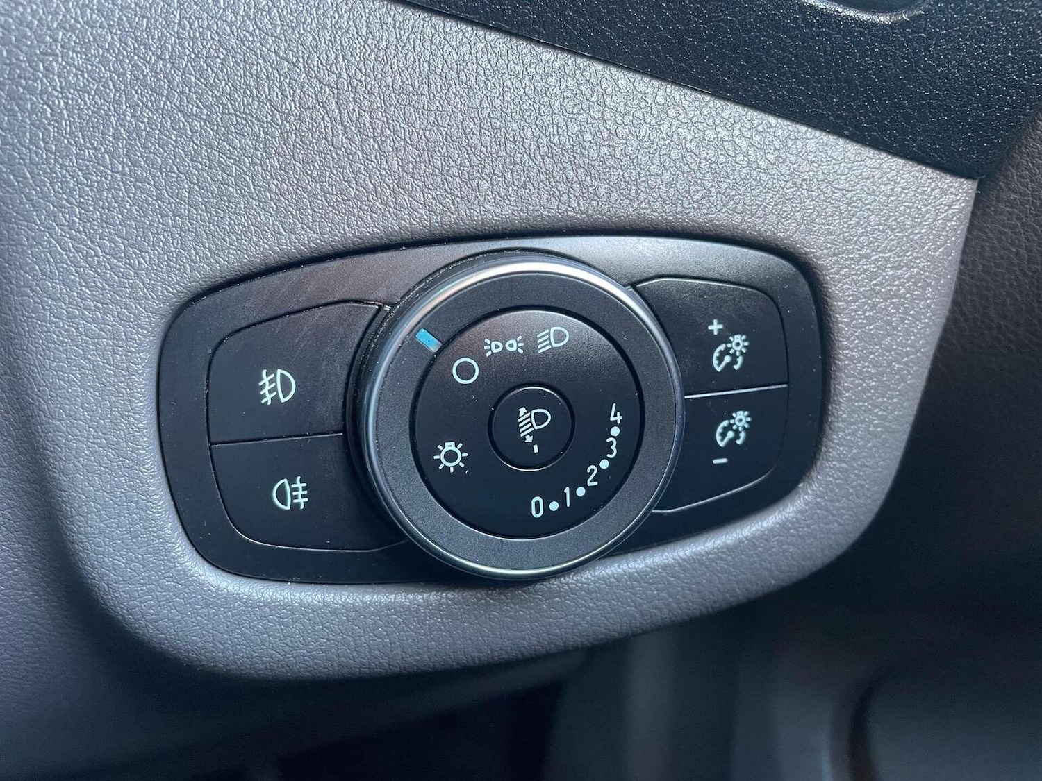 Used Ford Grand Tourneo Connect 2021 for sale - 76631555: Photo 23