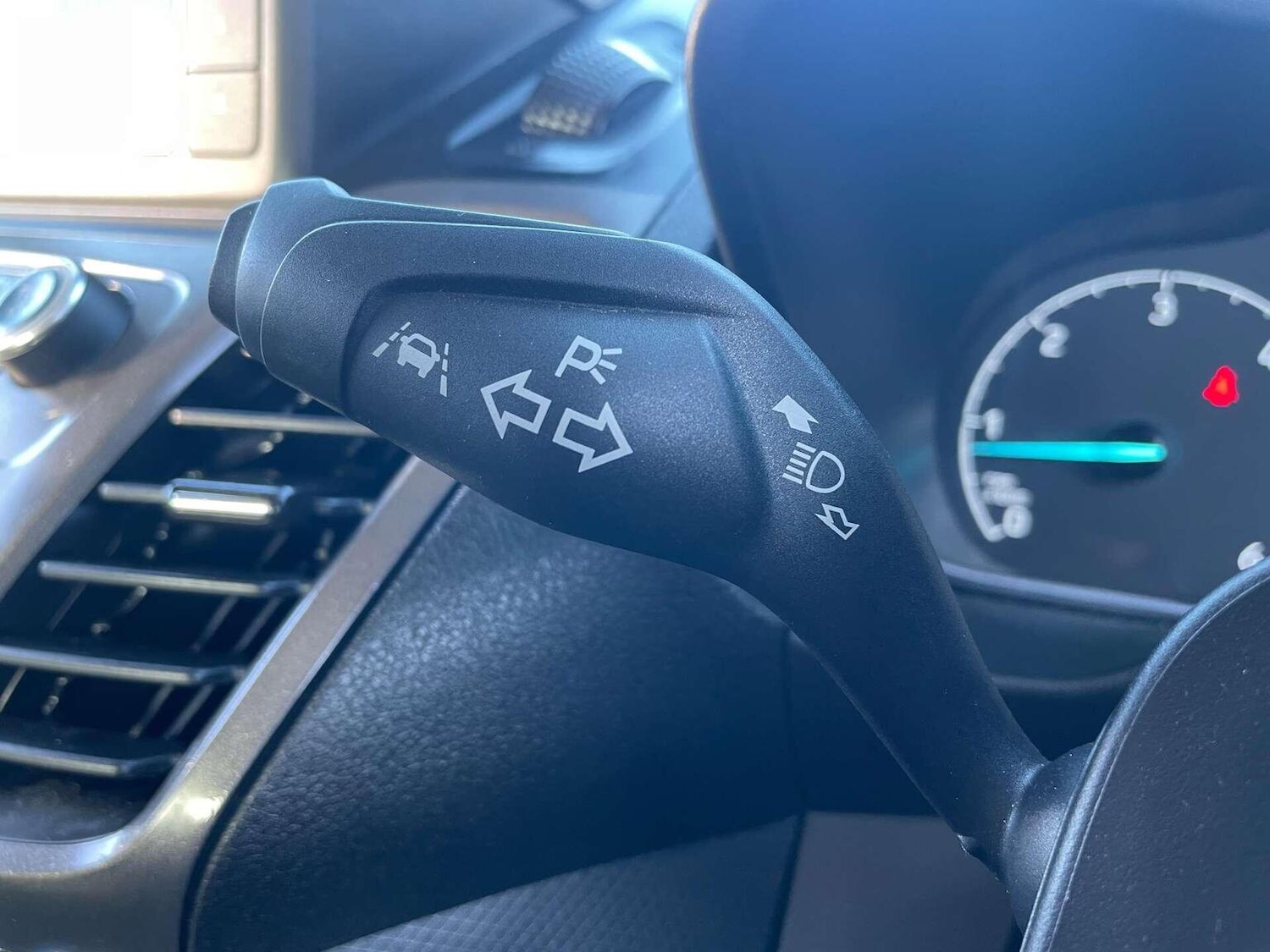 Used Ford Grand Tourneo Connect 2021 for sale - 76631555: Photo 25