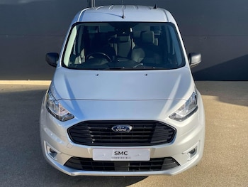 Used Ford Grand Tourneo Connect 2021 for sale - 76631555: Photo