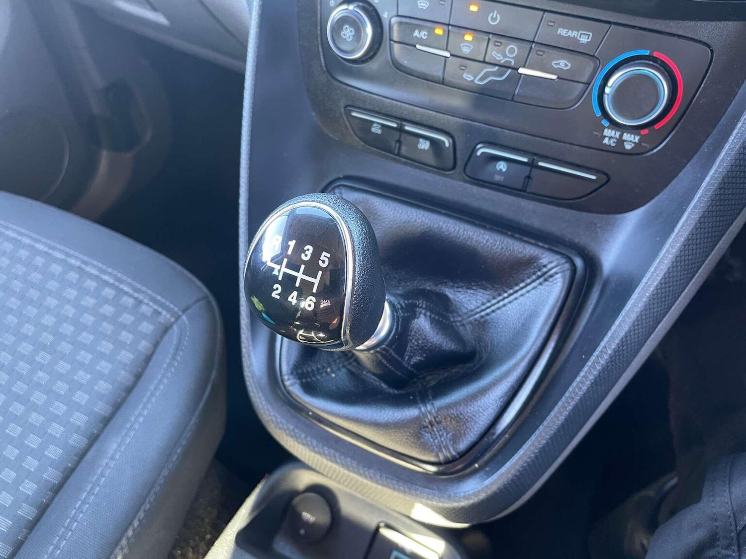 Used Ford Grand Tourneo Connect 2021 for sale - 76631555: Photo 50