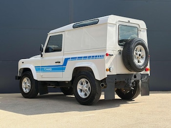 Used Land Rover Defender 90 2010 for sale - 78340020: Photo