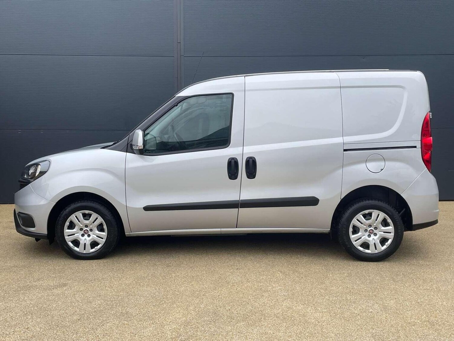 Used Fiat Doblo 2023 for sale - 77880937: Photo 10
