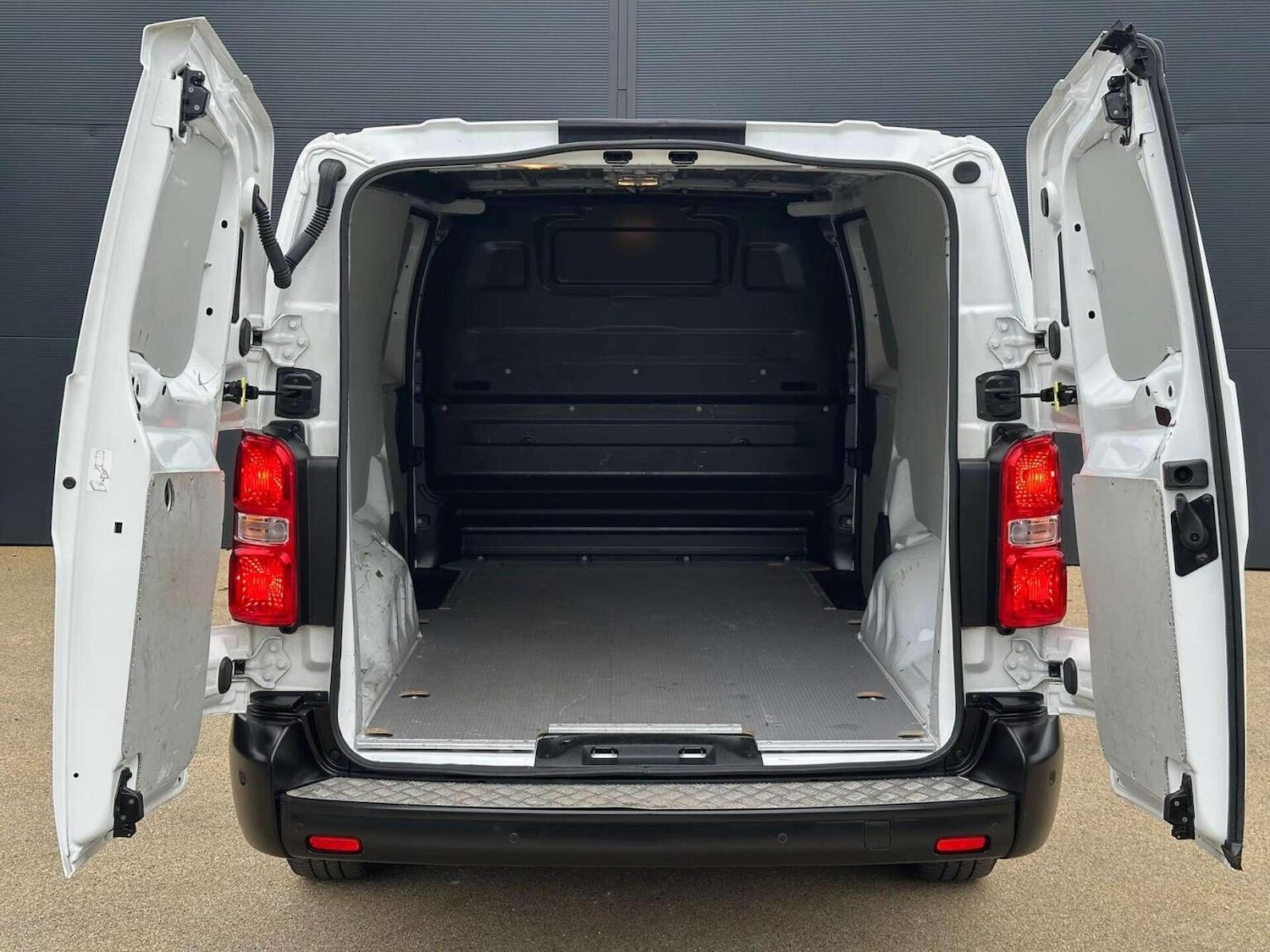 Used Vauxhall Vivaro 2021 for sale - 76427956: Photo 19