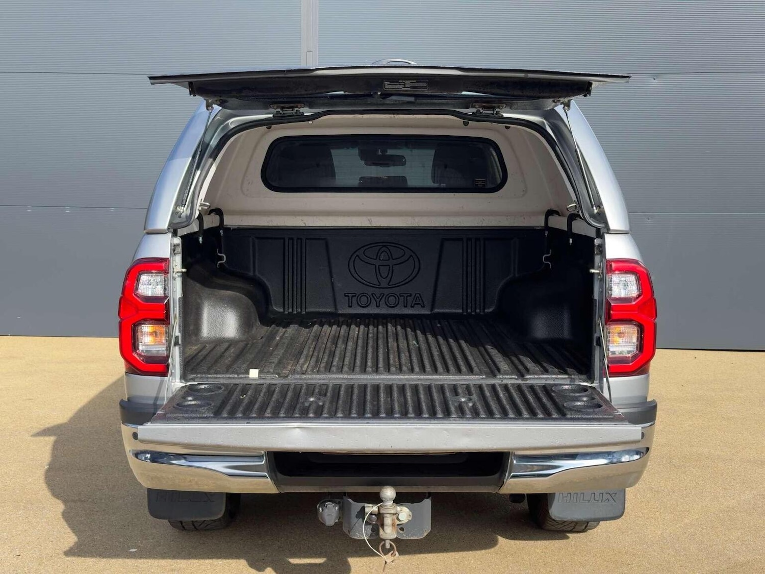 Used Toyota Hilux 2022 for sale - 76427957: Photo 16