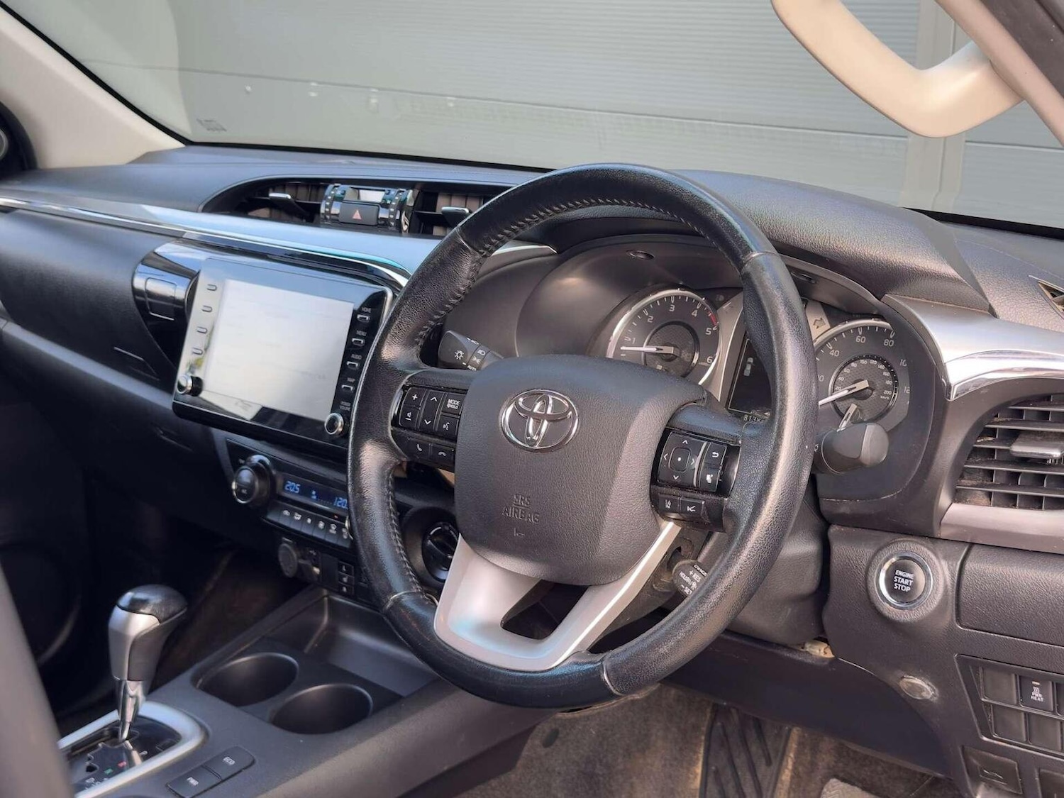 Used Toyota Hilux 2022 for sale - 76427957: Photo 3