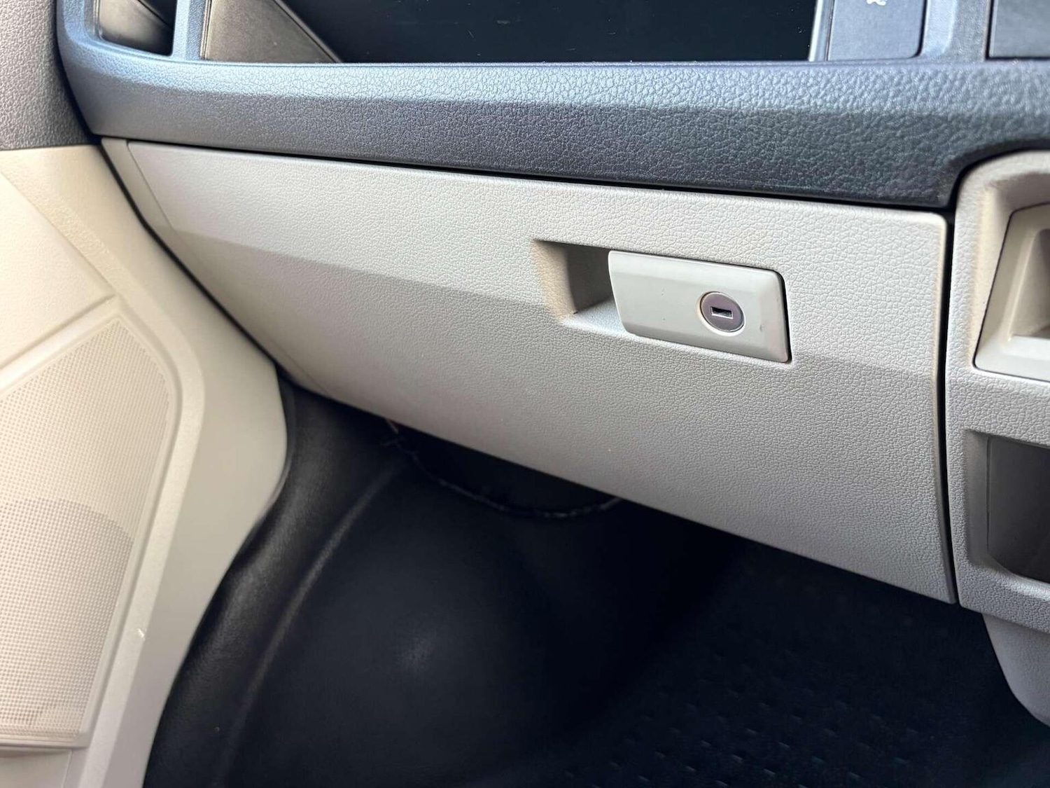 Used Volkswagen Transporter 2019 for sale - 77173238: Photo 53