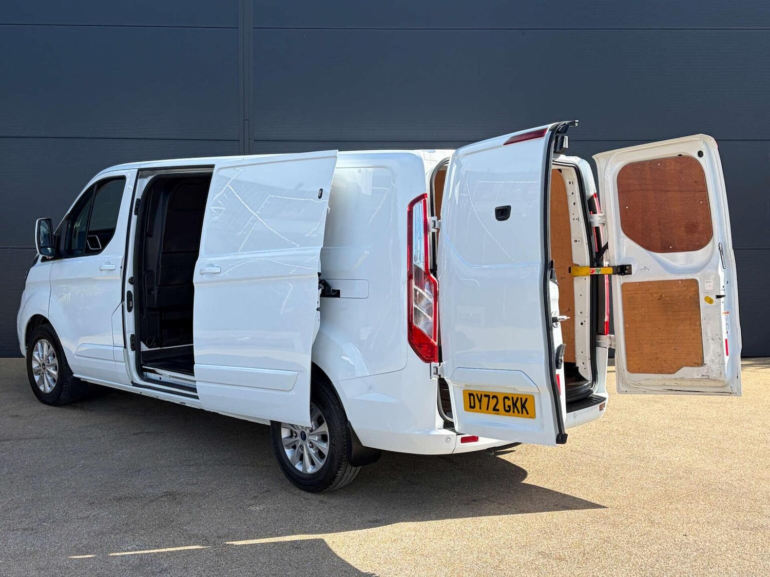 Used Ford Transit Custom 2022 for sale - 77931260: Photo 14