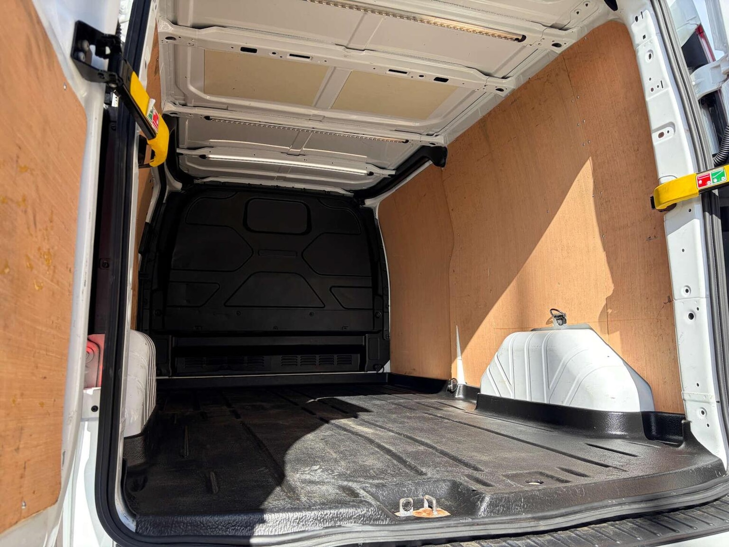 Used Ford Transit Custom 2022 for sale - 77931260: Photo 19