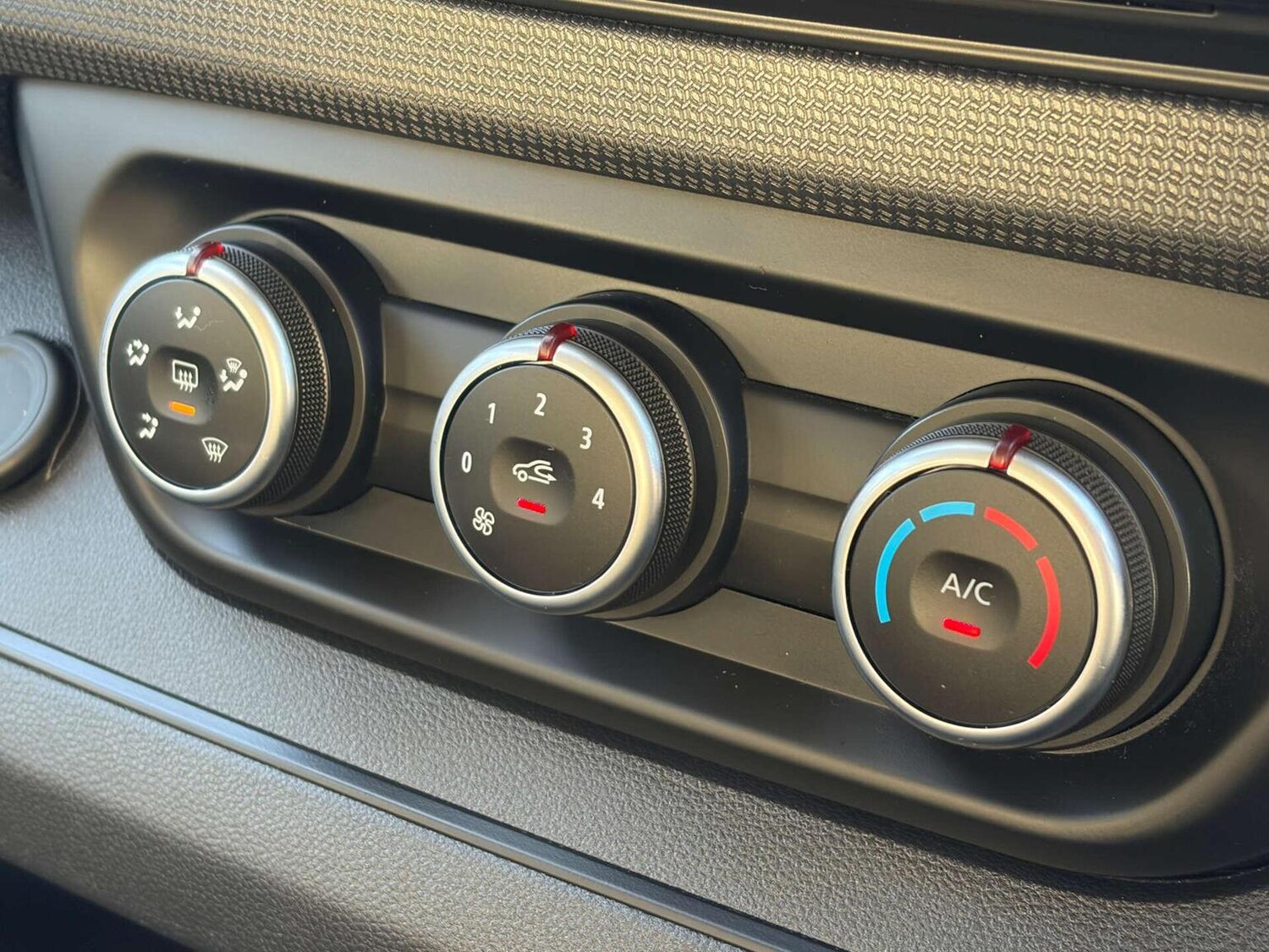 Used Renault Trafic 2023 for sale - 77363617: Photo 32