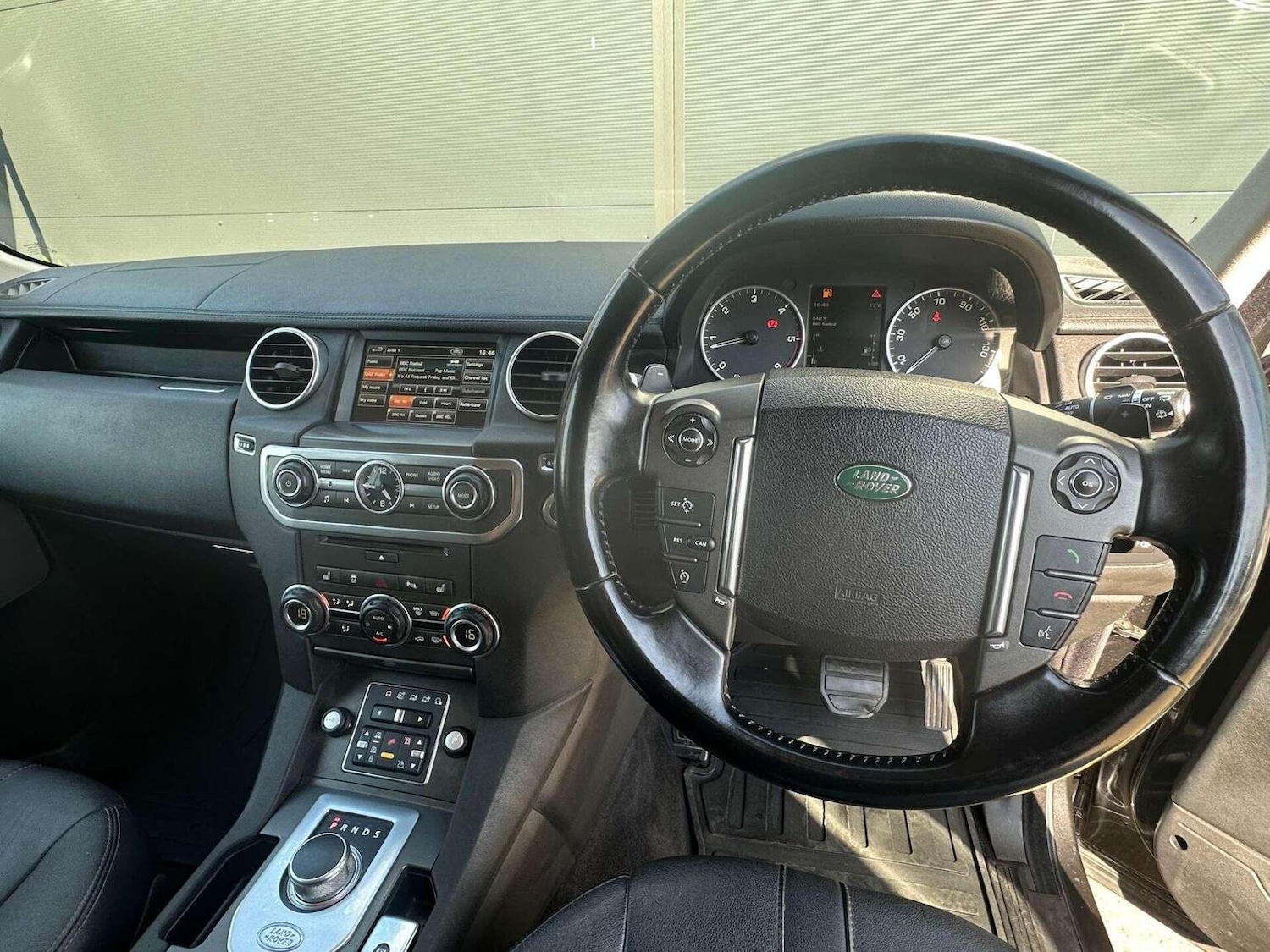 Used Land Rover Discovery 4 2013 for sale - 76427940: Photo 11