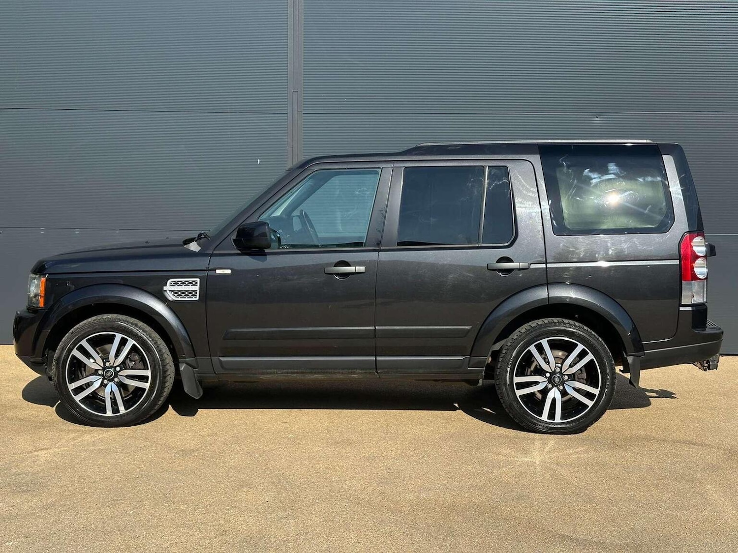 Used Land Rover Discovery 4 2013 for sale - 76427940: Photo 12