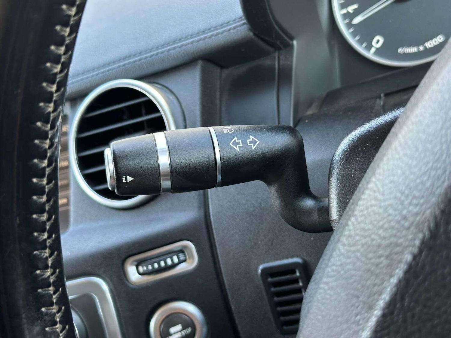 Used Land Rover Discovery 4 2013 for sale - 76427940: Photo 31