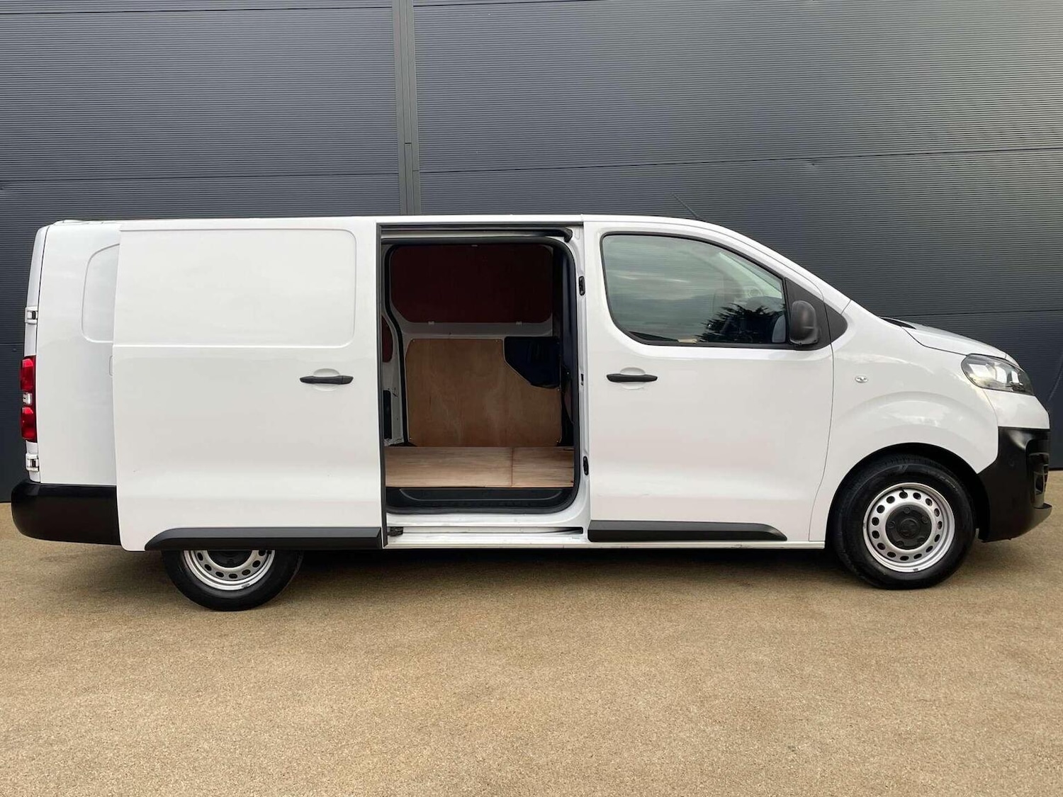 Used Vauxhall Vivaro 2022 for sale - 76769396: Photo 16