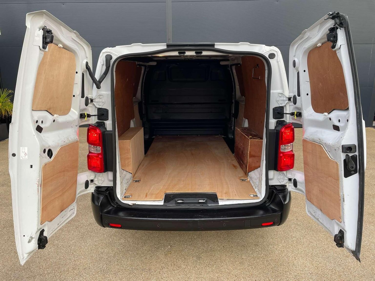 Used Vauxhall Vivaro 2022 for sale - 76769396: Photo 29