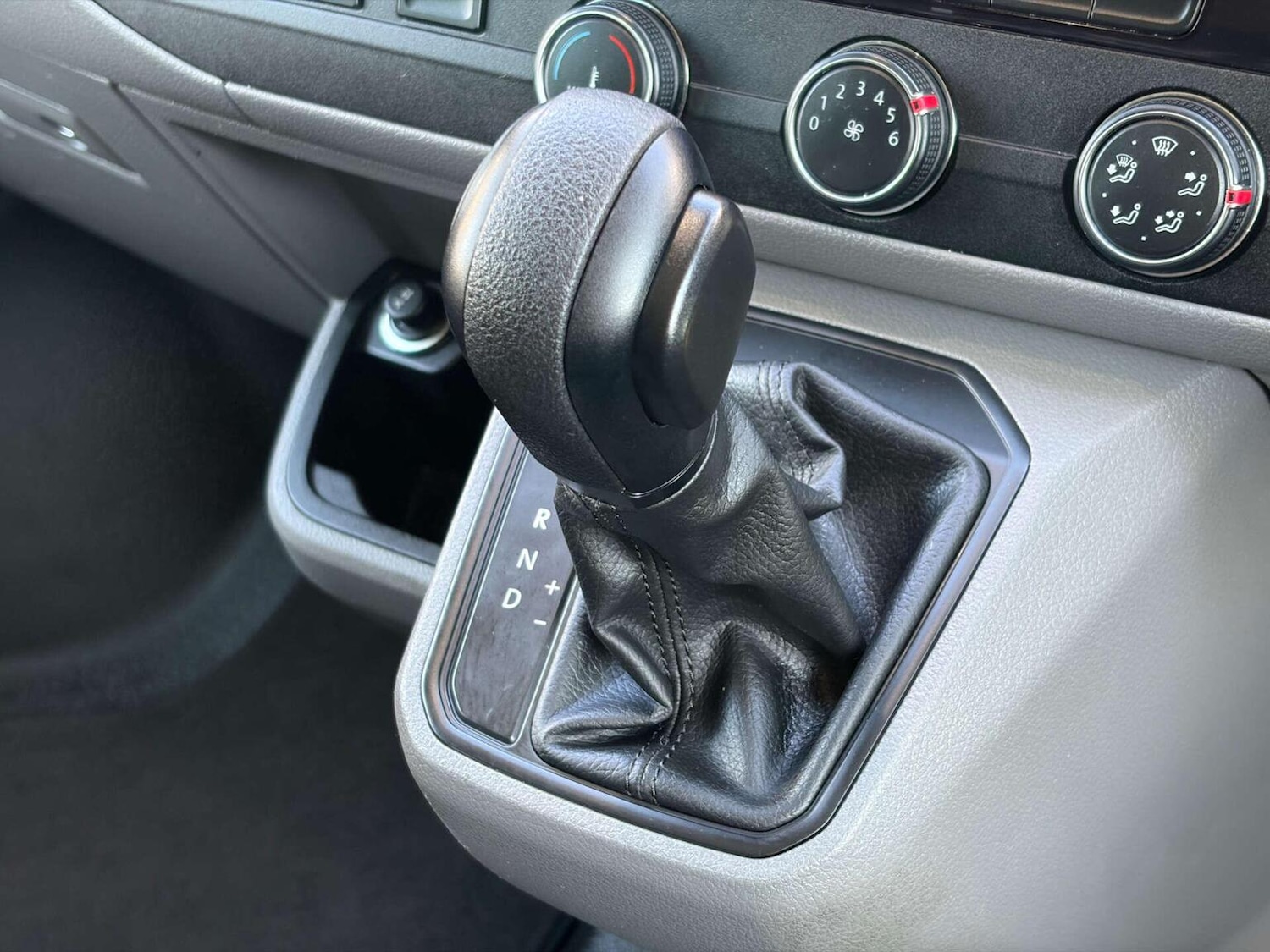 Used Volkswagen Transporter 2021 for sale - 77968785: Photo 46