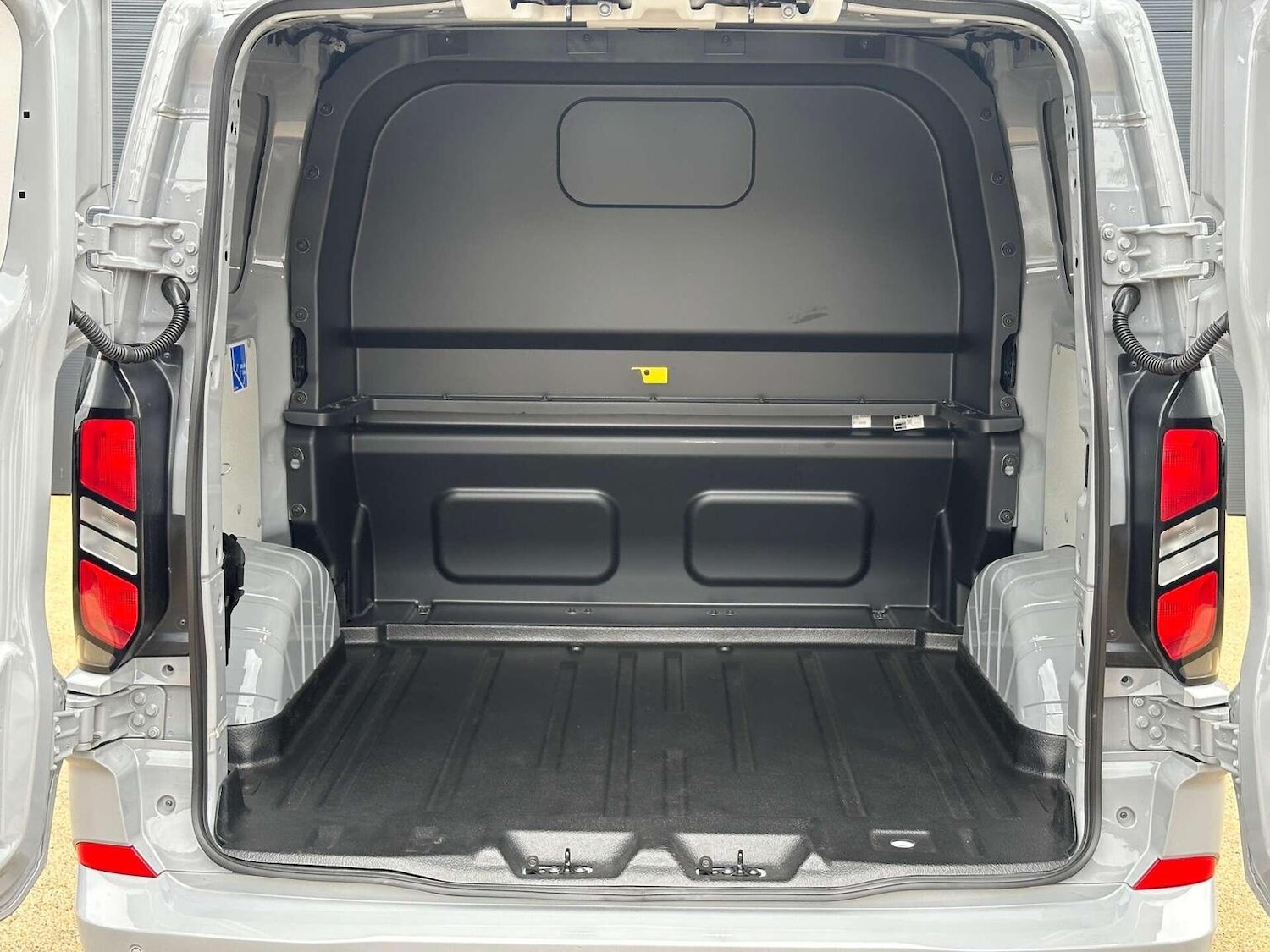 Used Ford Transit Custom 2025 for sale - 76571118: Photo 38