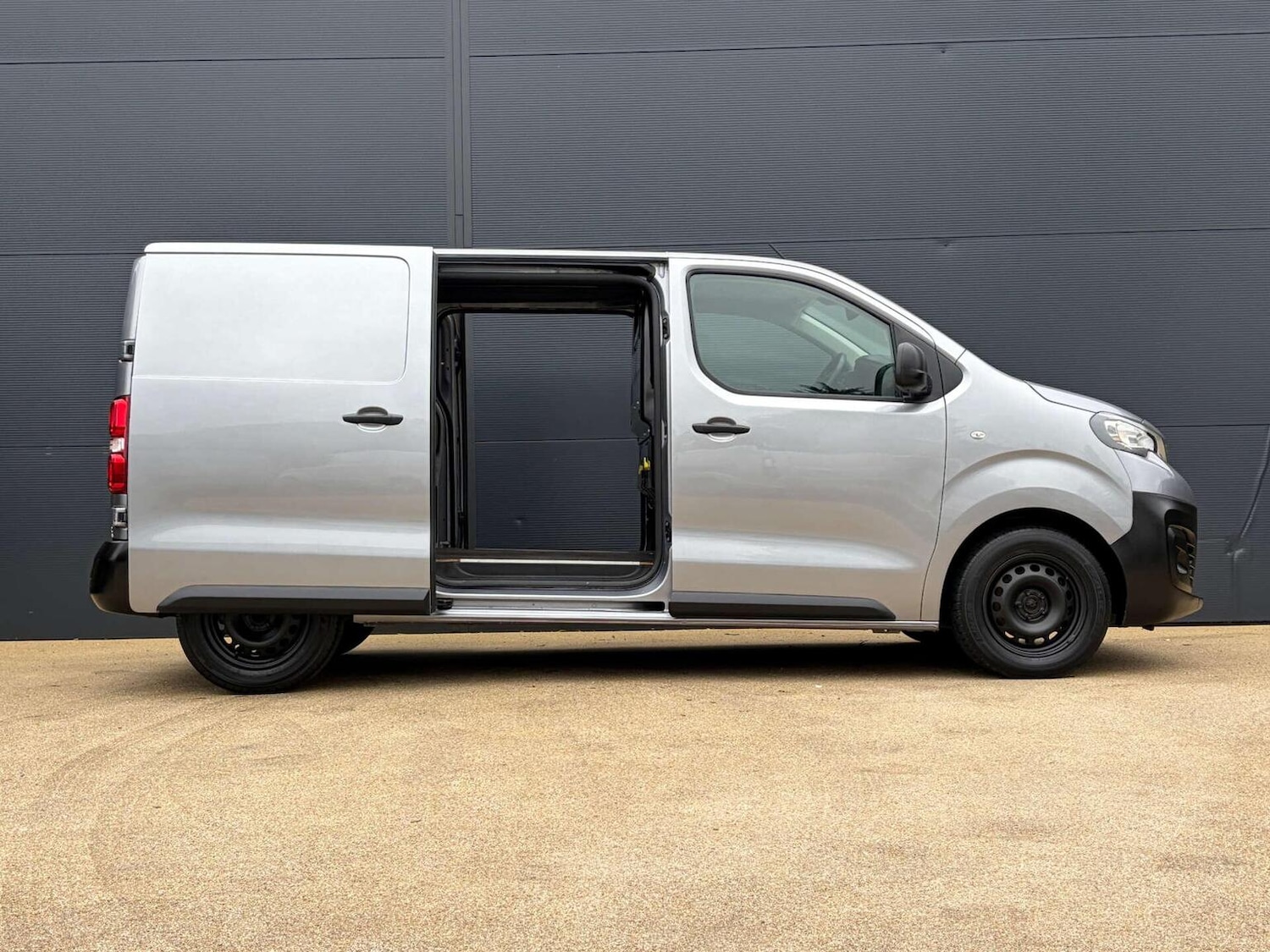 Used Peugeot Expert 2021 for sale - 77417471: Photo 11