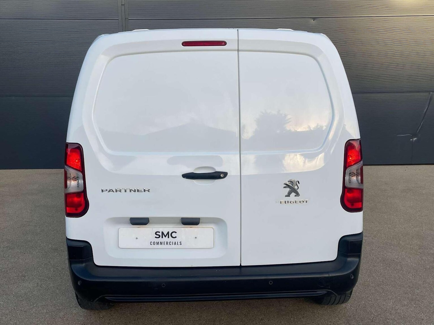 Used Peugeot Partner 2020 for sale - 76427952: Photo 13