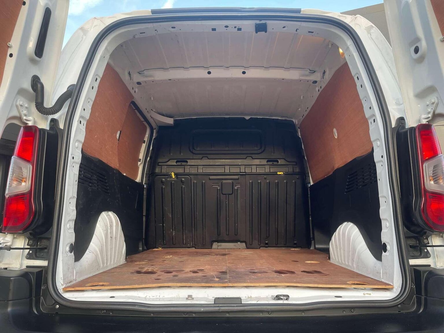 Used Peugeot Partner 2020 for sale - 76427952: Photo 14