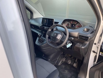 Used Peugeot Partner 2020 for sale - 76427952: Photo