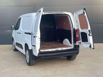 Used Peugeot Partner 2020 for sale - 76427952: Photo