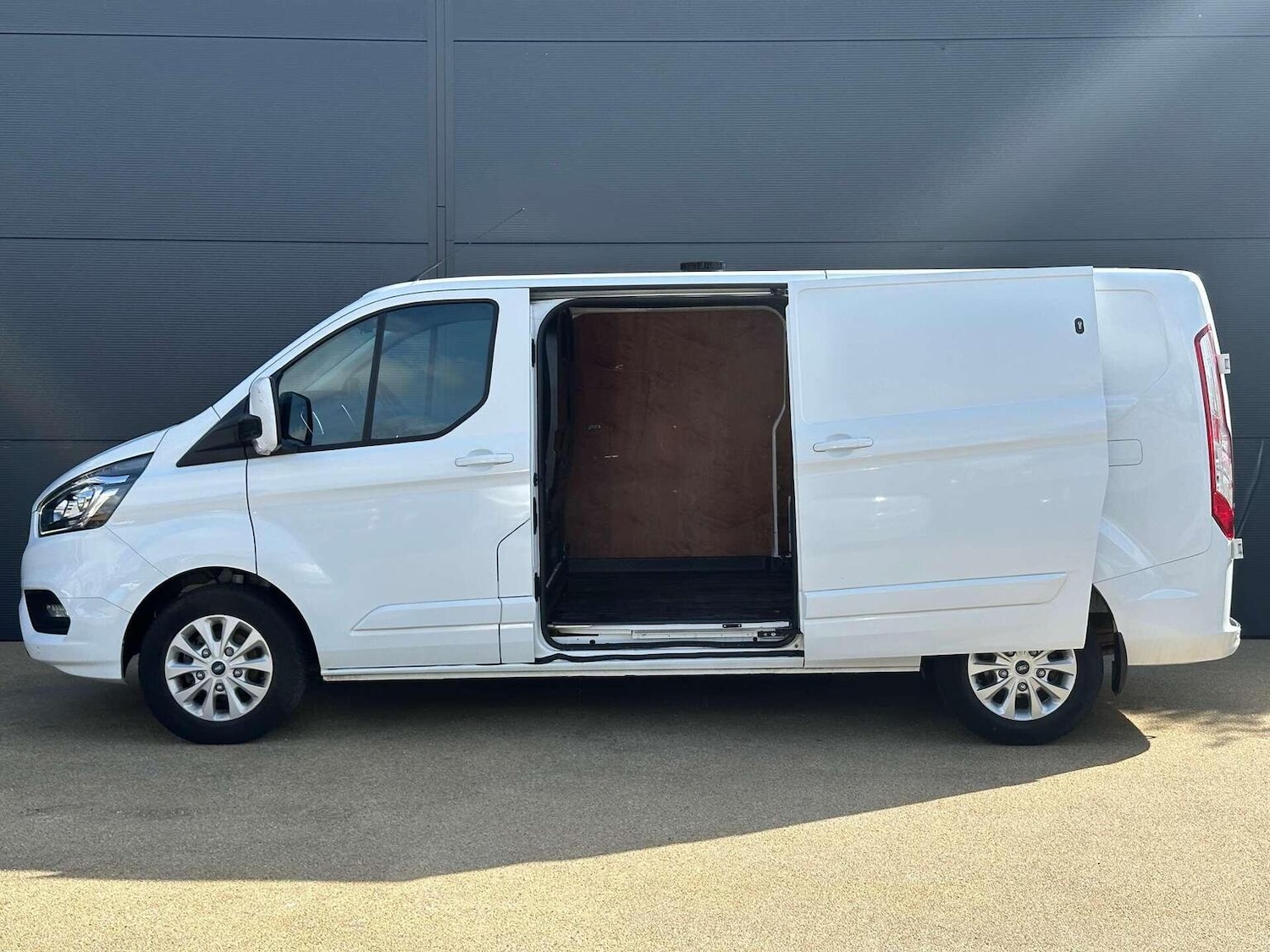 Used Ford Transit Custom 2022 for sale - 76427948: Photo 12